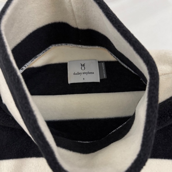 Dudley Stephens Greenpoint Turtleneck in Vello Fleece, NWT, Small Blk/Crm Stripe - Picture 4 of 6